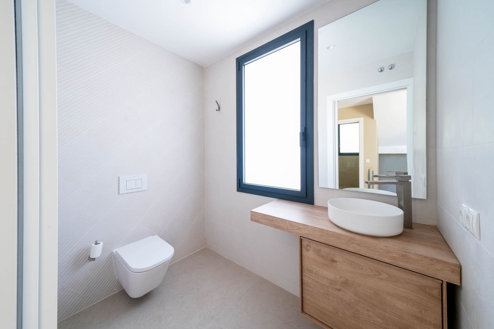 3 makuuhuone Huvila myytävänä paikassa Lloret de Mar mukana uima-altaan 
autotalli - 980 000 € (Ref: 9343713)