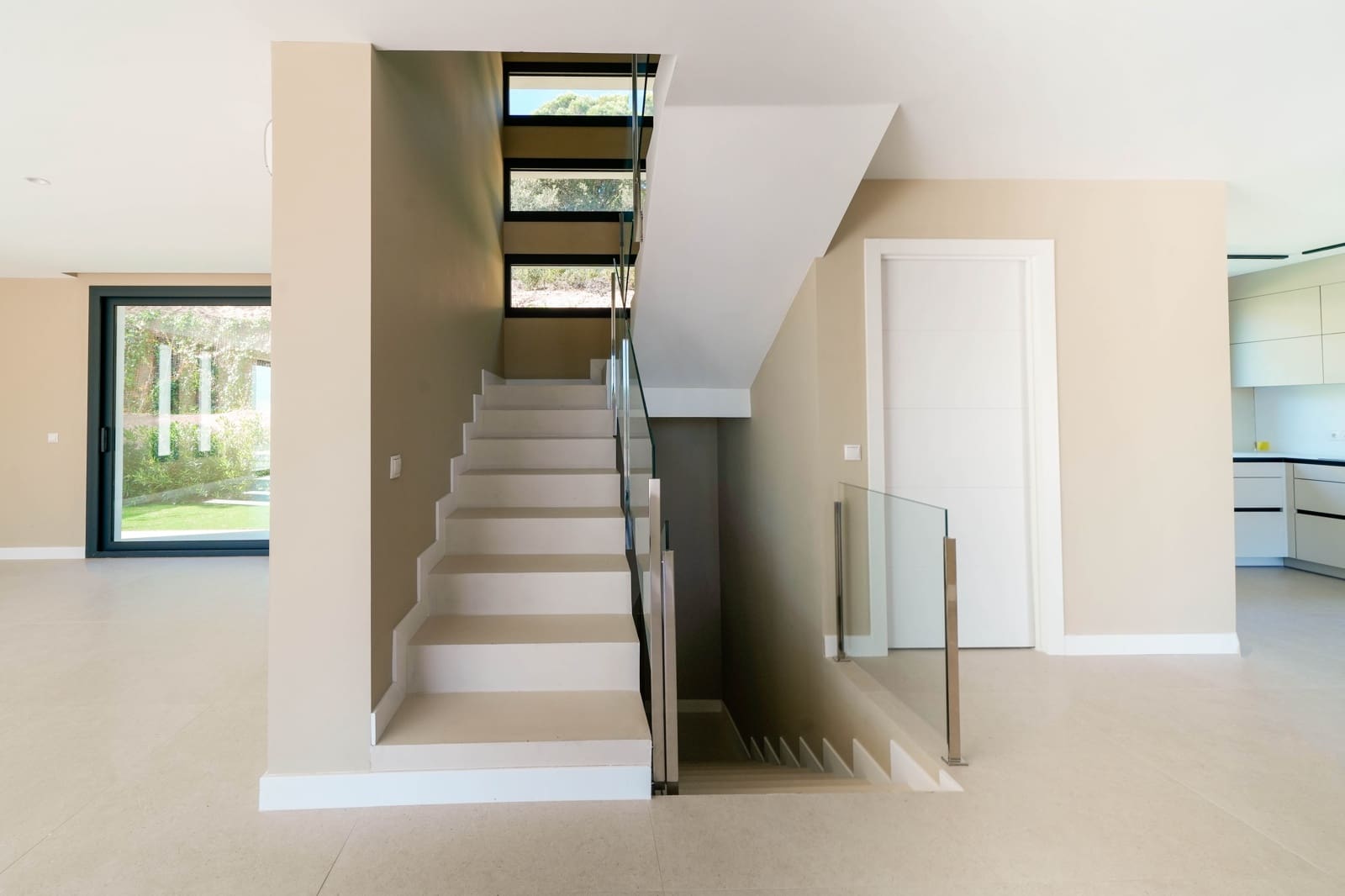 3 makuuhuone Huvila myytävänä paikassa Lloret de Mar mukana uima-altaan 
autotalli - 980 000 € (Ref: 9343713)