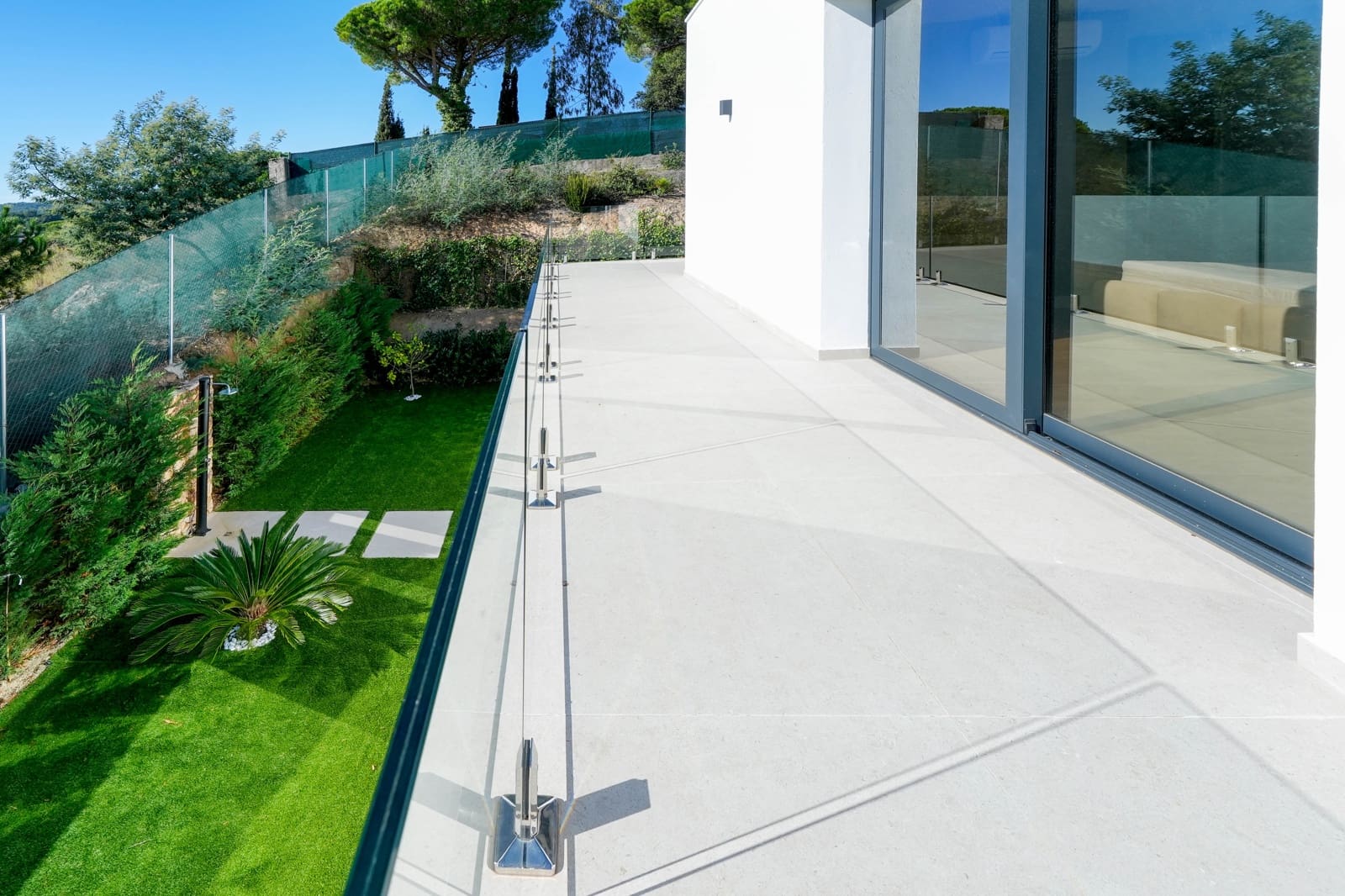 3 makuuhuone Huvila myytävänä paikassa Lloret de Mar mukana uima-altaan 
autotalli - 980 000 € (Ref: 9343713)