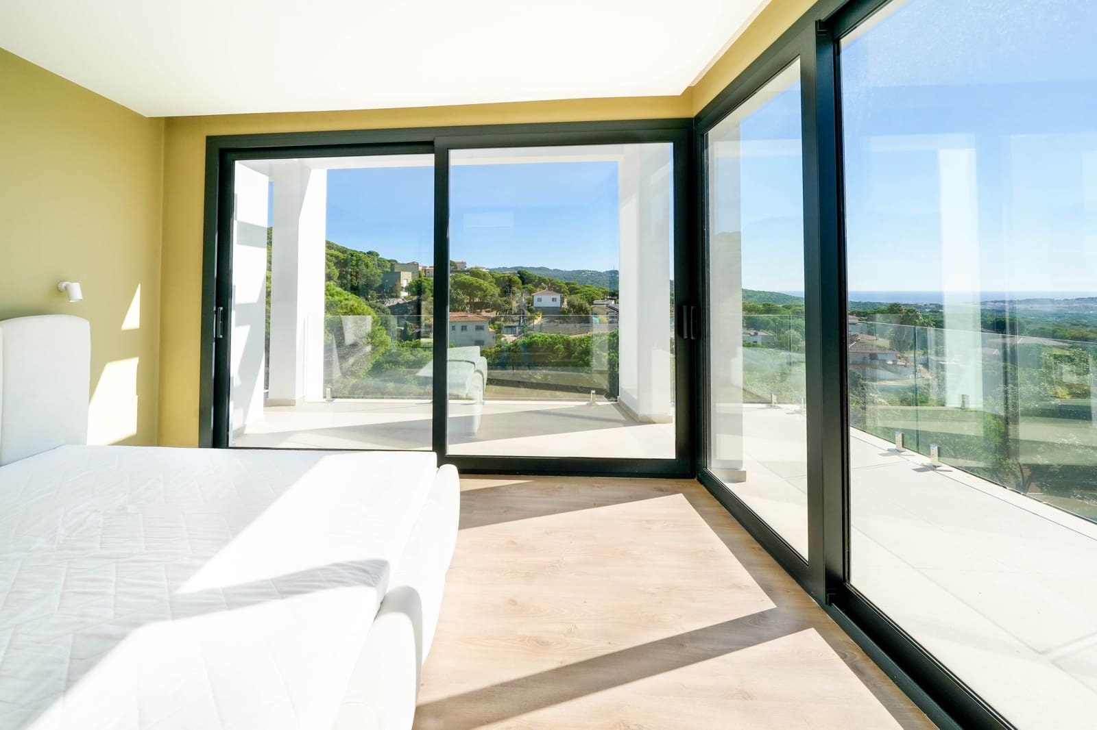 3 makuuhuone Huvila myytävänä paikassa Lloret de Mar mukana uima-altaan 
autotalli - 980 000 € (Ref: 9343713)