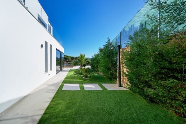 3 camera da letto Villa in vendita in Lloret de Mar con piscina garage - 980.000 € (Rif: 9343713)