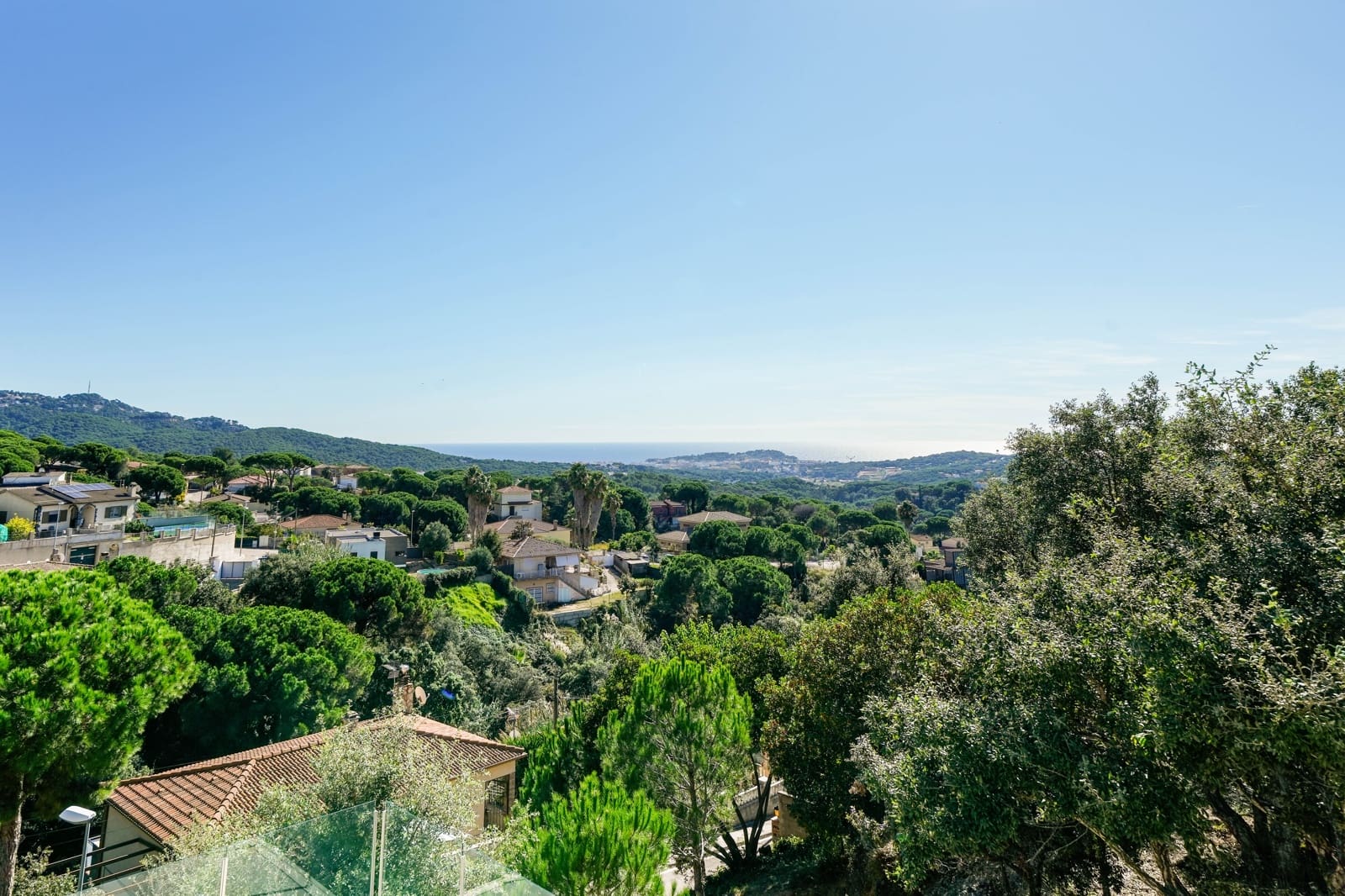 3 makuuhuone Huvila myytävänä paikassa Lloret de Mar mukana uima-altaan 
autotalli - 980 000 € (Ref: 9343713)