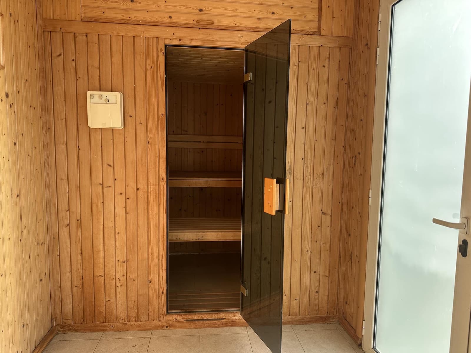 3 slaapkamer Villa te koop in Lloret de Mar met zwembad - € 699.000 (Ref: 9343715)