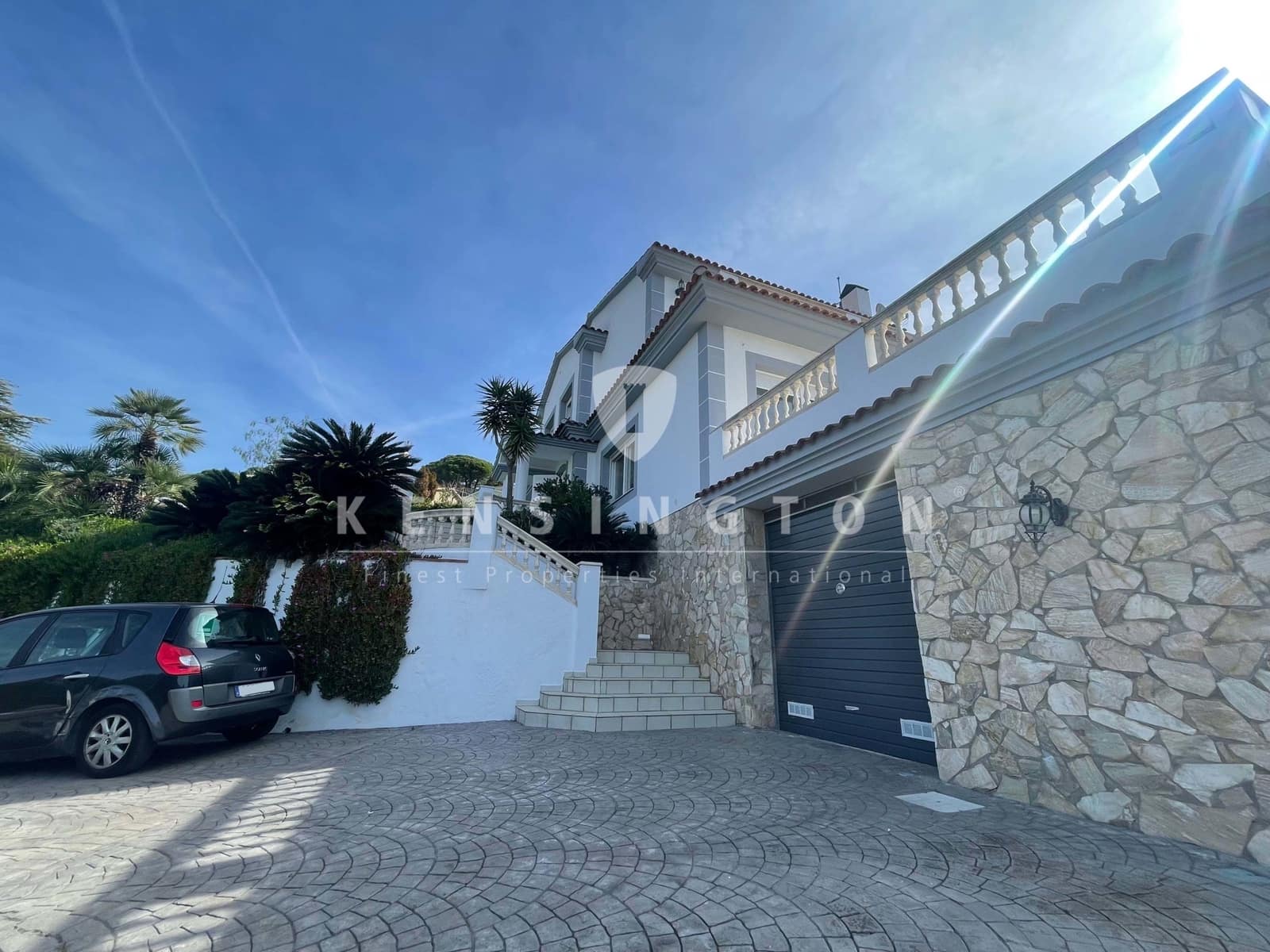 3 slaapkamer Villa te koop in Lloret de Mar met zwembad - € 699.000 (Ref: 9343715)