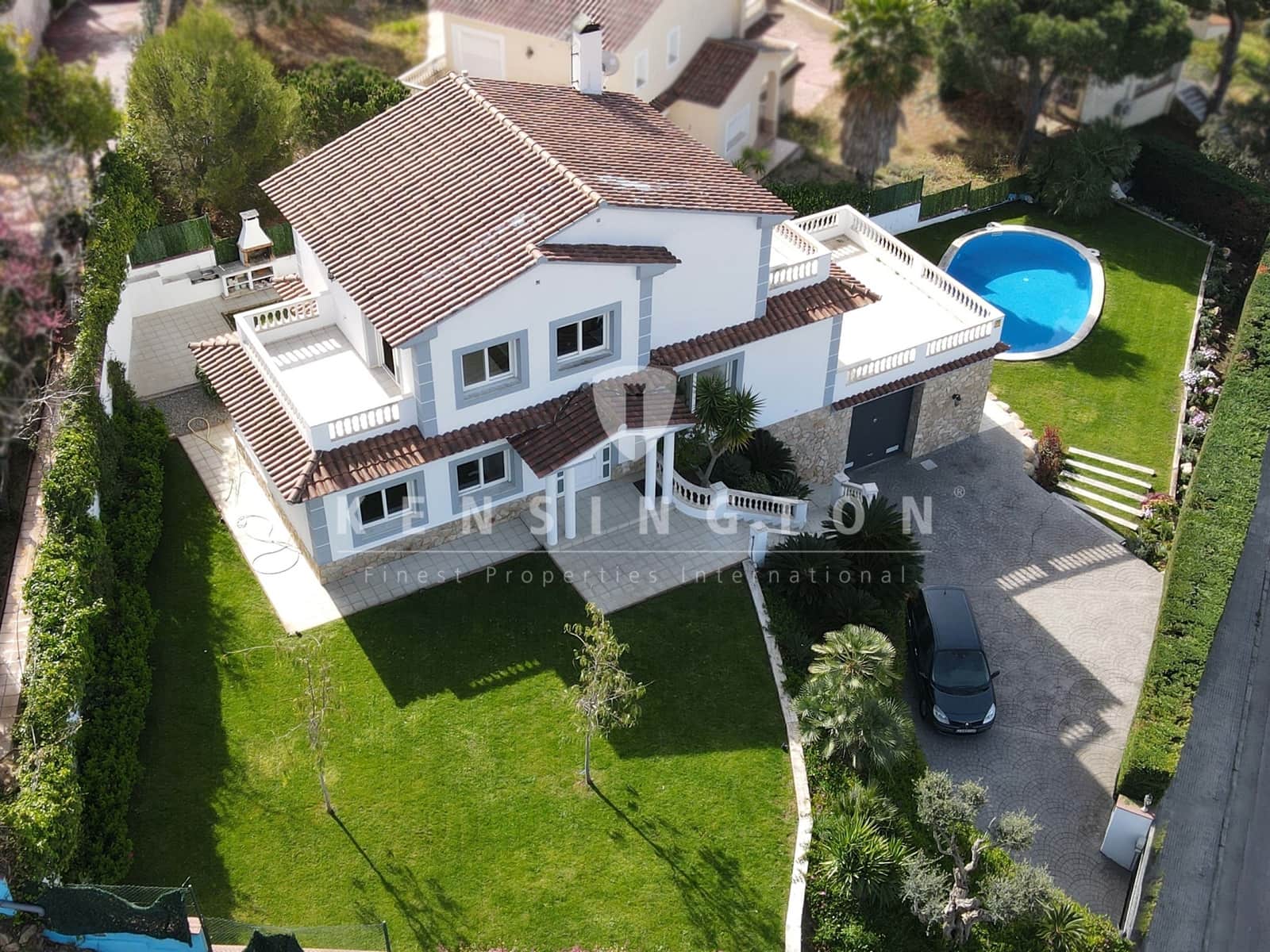 3 slaapkamer Villa te koop in Lloret de Mar met zwembad - € 699.000 (Ref: 9343715)