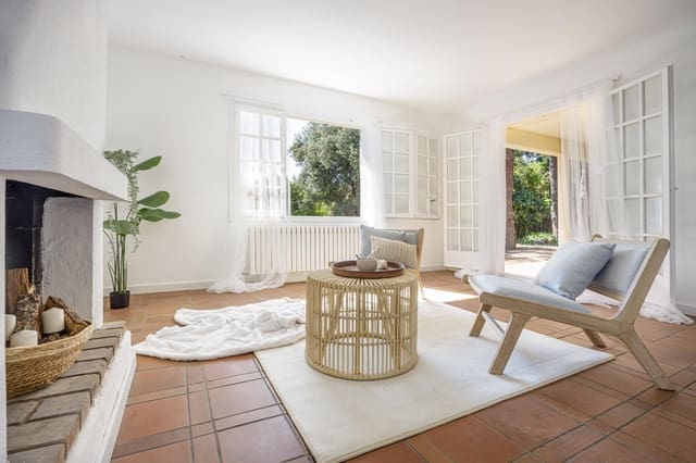 4 bedroom Villa for sale in L'Ametlla del Vallès with pool - € 825,000 (Ref: 9343716)