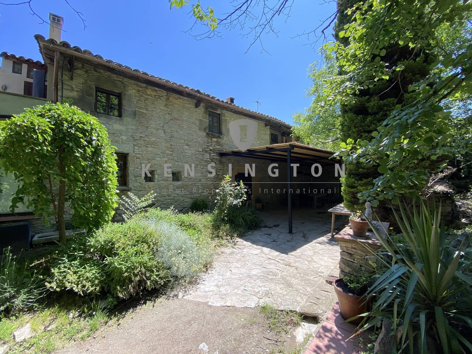 15 makuuhuone Huvila myytävänä paikassa Vilanova de Sau - 1 450 000 € (Ref: 9343719)