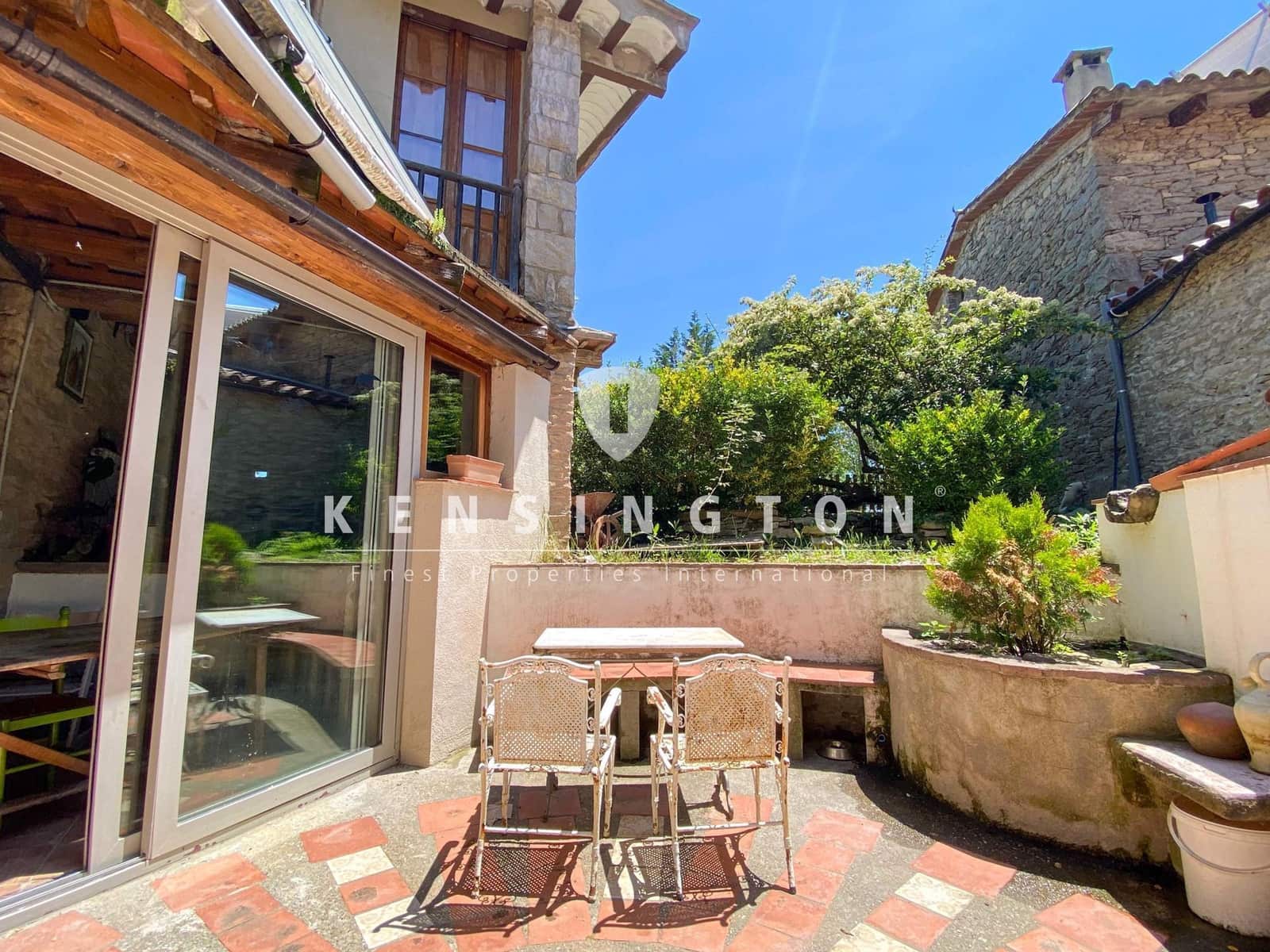 15 makuuhuone Huvila myytävänä paikassa Vilanova de Sau - 1 450 000 € (Ref: 9343719)