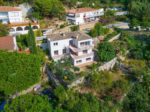 6 soveværelse Byhus til salg i Roca Grossa, Lloret de Mar - € 660.000 (Ref: 9343720)