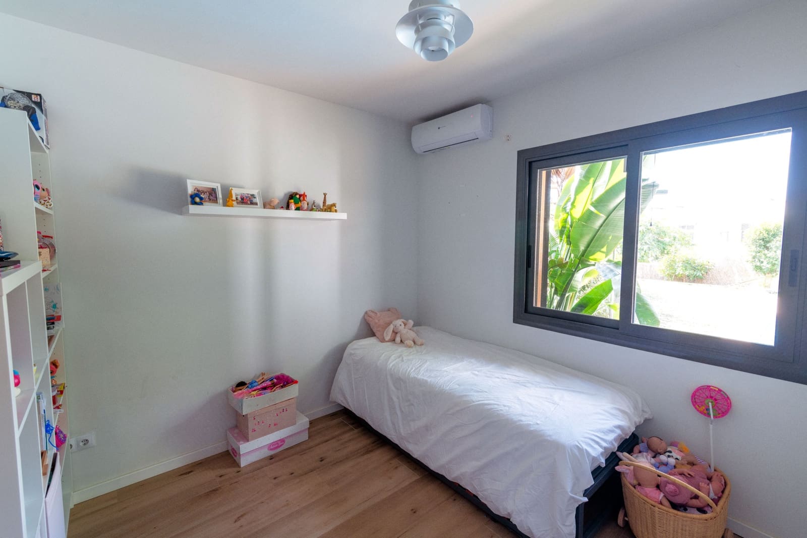 4 makuuhuone Huvila myytävänä paikassa Mataro mukana uima-altaan 
autotalli - 850 000 € (Ref: 9347923)