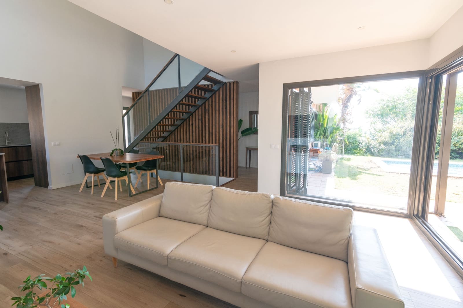 4 makuuhuone Huvila myytävänä paikassa Mataro mukana uima-altaan 
autotalli - 850 000 € (Ref: 9347923)