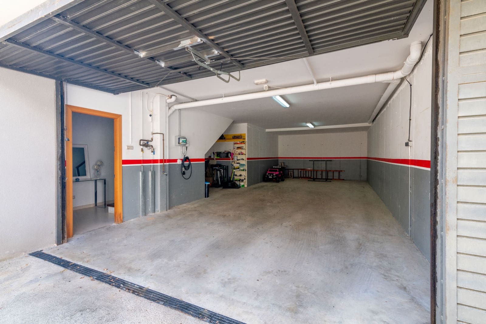 4 makuuhuone Huvila myytävänä paikassa Mataro mukana uima-altaan 
autotalli - 850 000 € (Ref: 9347923)