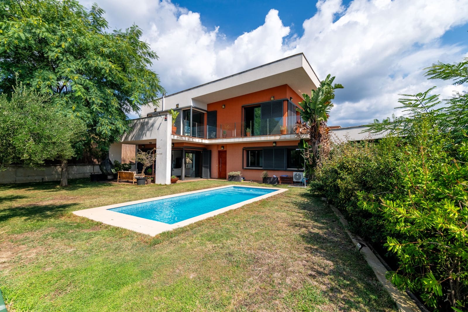 4 makuuhuone Huvila myytävänä paikassa Mataro mukana uima-altaan 
autotalli - 850 000 € (Ref: 9347923)