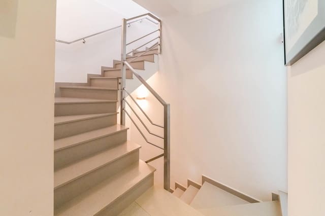 2 bedroom Apartment for sale in Arenys de Mar - € 335,000 (Ref: 9348069)