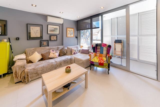 2 bedroom Apartment for sale in Arenys de Mar - € 335,000 (Ref: 9348069)