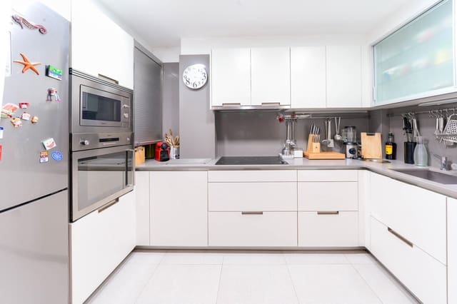 2 bedroom Apartment for sale in Arenys de Mar - € 335,000 (Ref: 9348069)