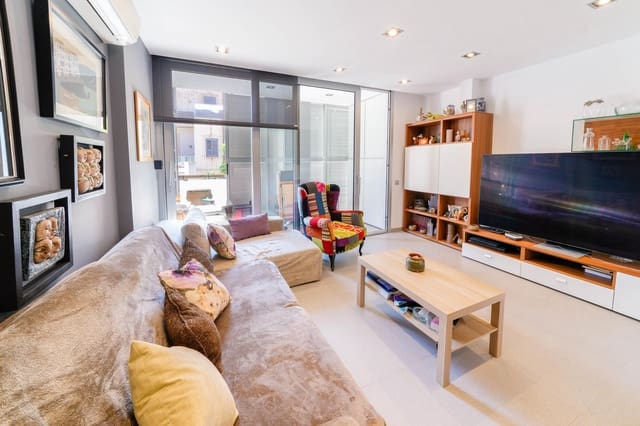 2 bedroom Apartment for sale in Arenys de Mar - € 335,000 (Ref: 9348069)