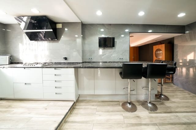 14 bedroom Finca/Country House for sale in Alella with pool - € 1,600,000 (Ref: 9378351)