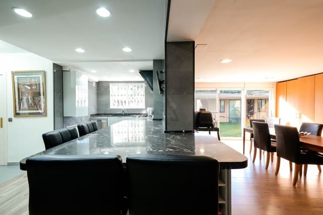 14 bedroom Finca/Country House for sale in Alella with pool - € 1,600,000 (Ref: 9378351)