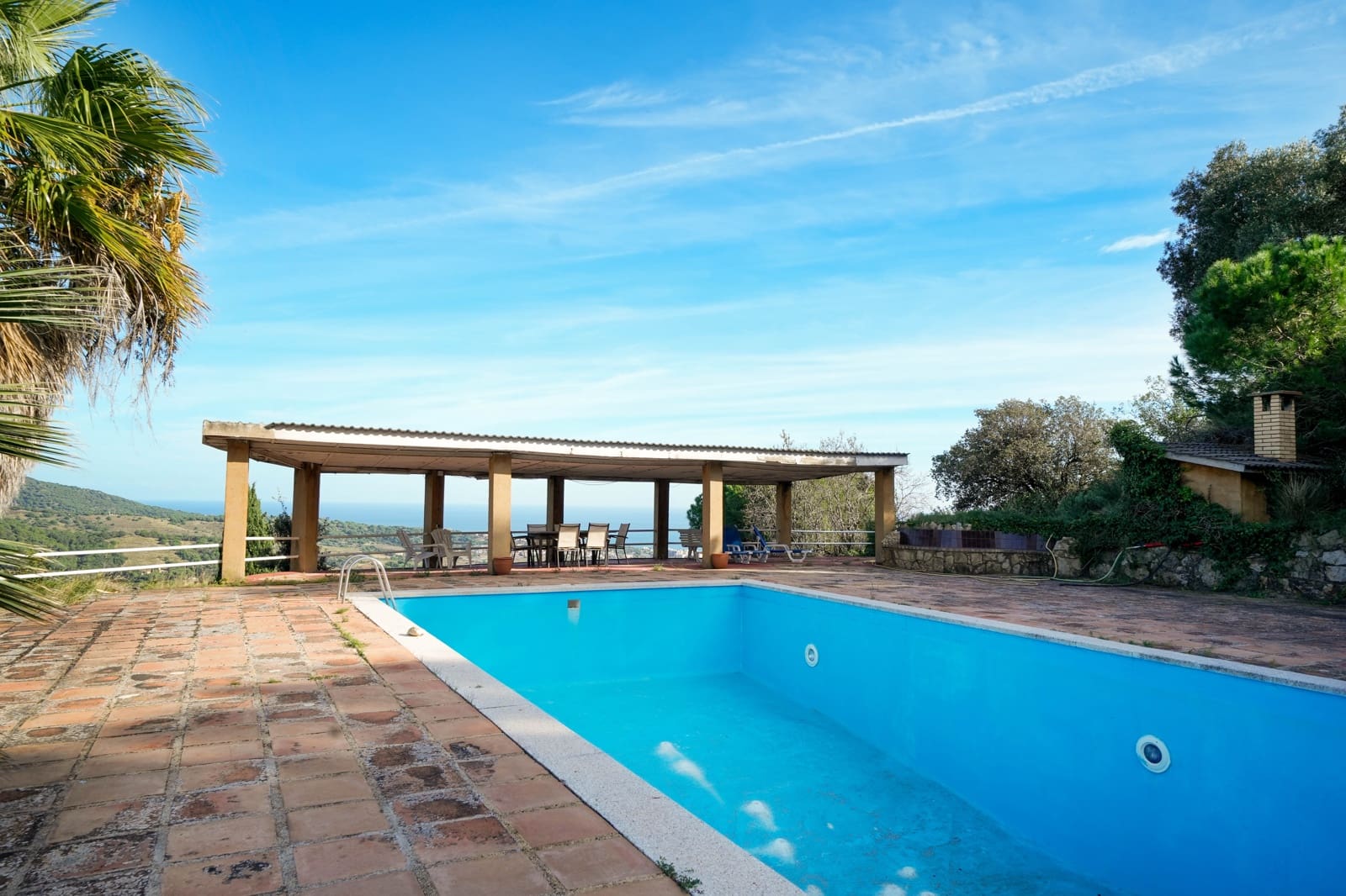 14 chambre Finca/Maison de Campagne à vendre à Alella avec piscine - 1 600 000 € (Ref: 9378351)