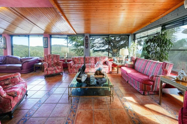 14 bedroom Finca/Country House for sale in Alella with pool - € 1,600,000 (Ref: 9378351)