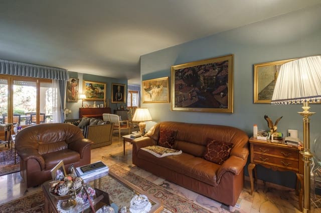 3 bedroom Villa for sale in Collbató with pool garage - € 1,100,000 (Ref: 9383317)