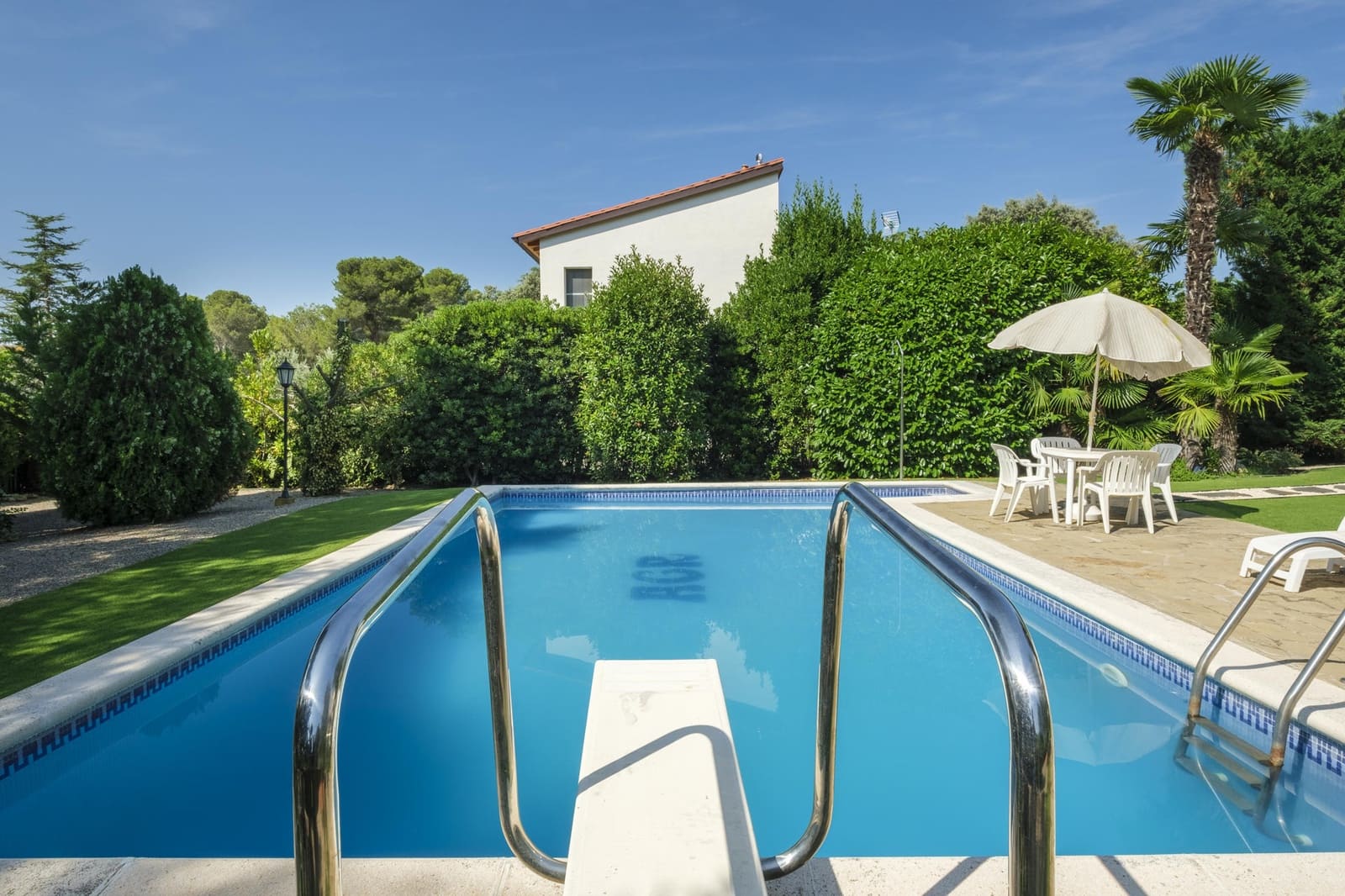 3 sovrum Villa till salu i Collbato med pool garage - 1 100 000 € (Ref: 9383317)