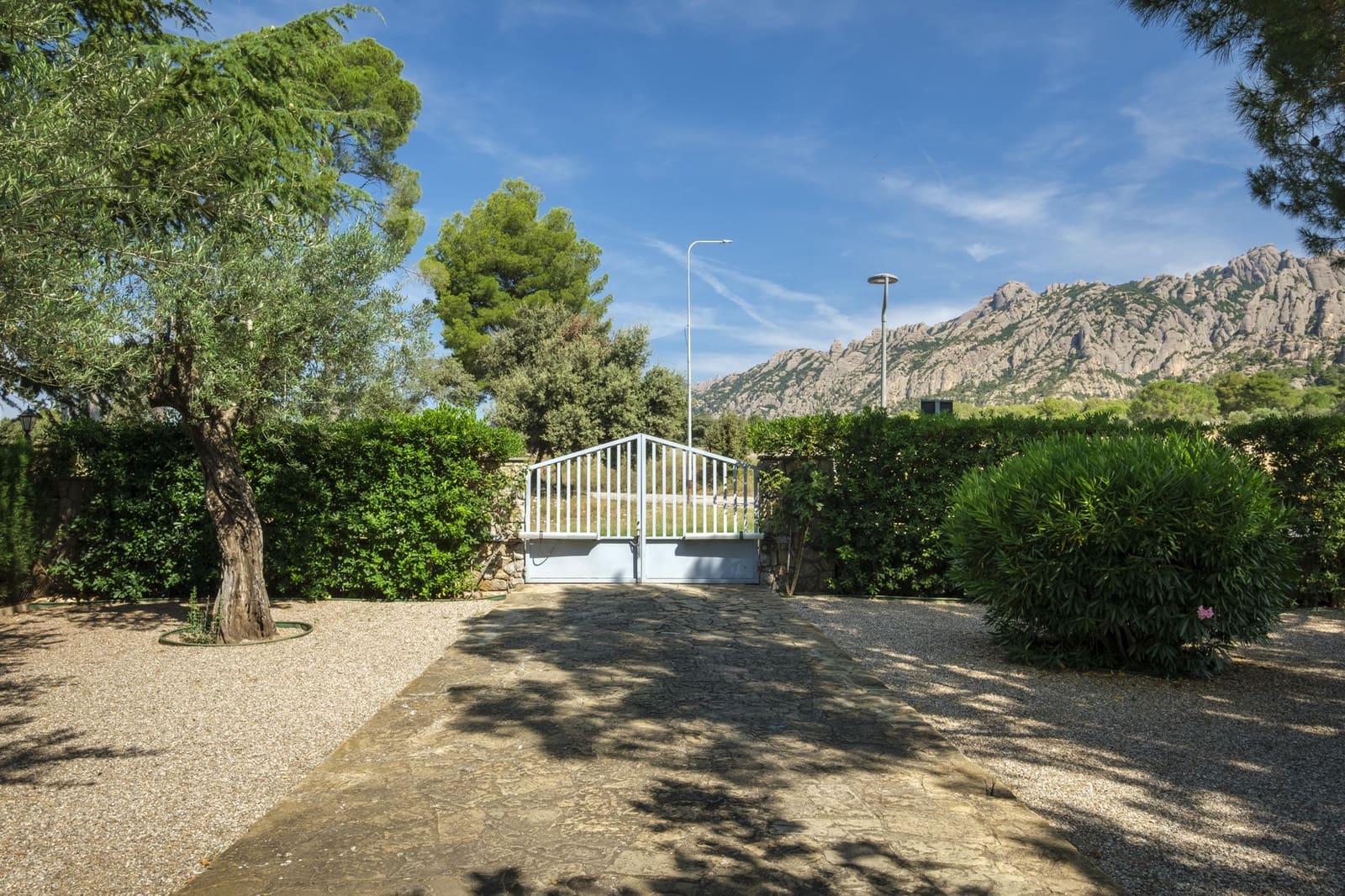 3 sovrum Villa till salu i Collbato med pool garage - 1 100 000 € (Ref: 9383317)