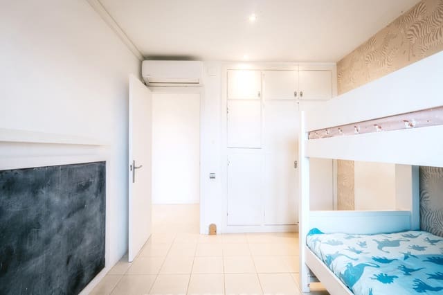 4 bedroom Townhouse for rent in Sant Vicenç de Montalt - € 3,400 (Ref: 9386176)