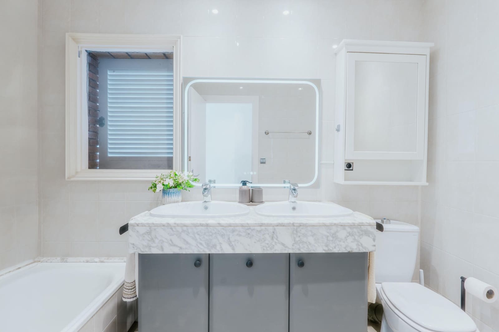 4 sypialnia Dom do wynajęcia w Sant Vicenc de Montalt - 3 400 € (Ref: 9386176)