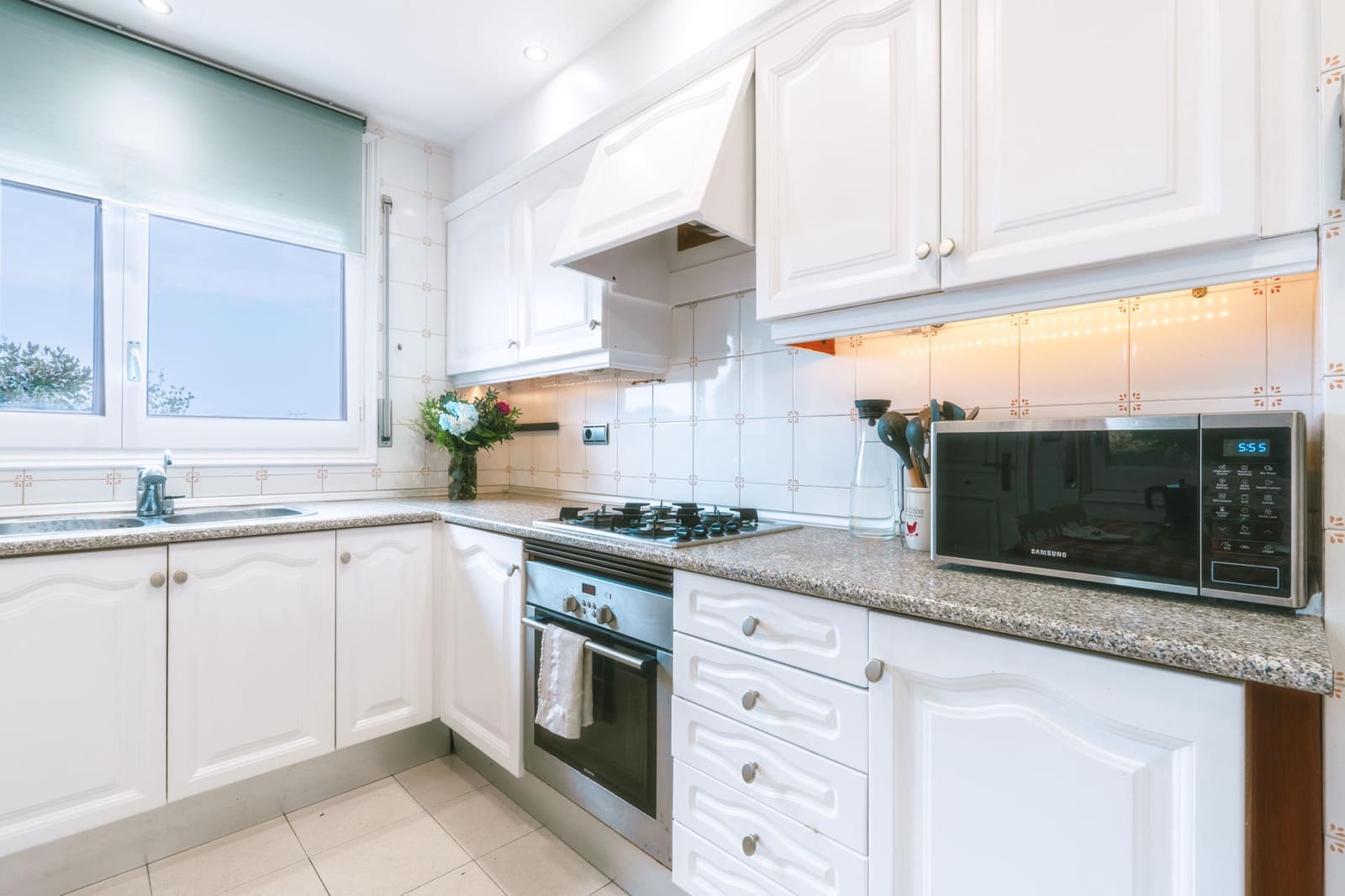 4 sypialnia Dom do wynajęcia w Sant Vicenc de Montalt - 3 400 € (Ref: 9386176)