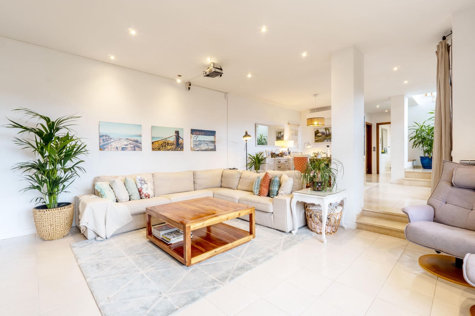 4 sypialnia Dom do wynajęcia w Sant Vicenc de Montalt - 3 400 € (Ref: 9386176)