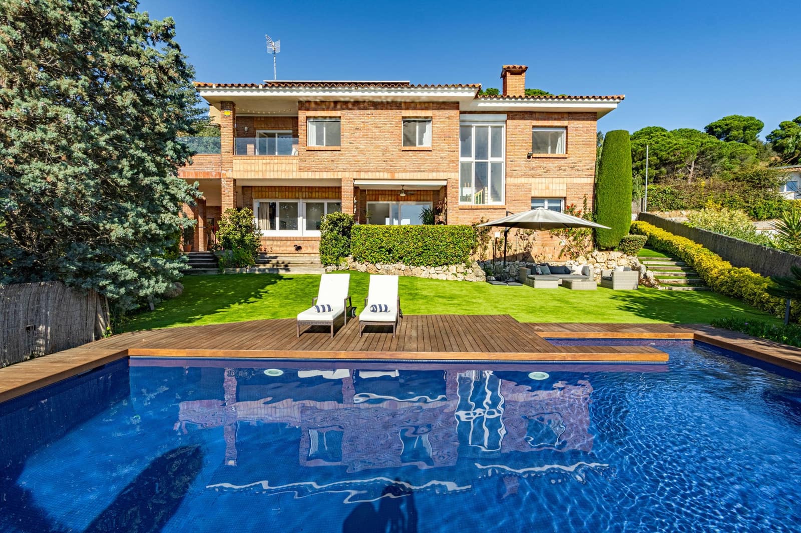 4 sypialnia Dom do wynajęcia w Sant Vicenc de Montalt - 3 400 € (Ref: 9386176)