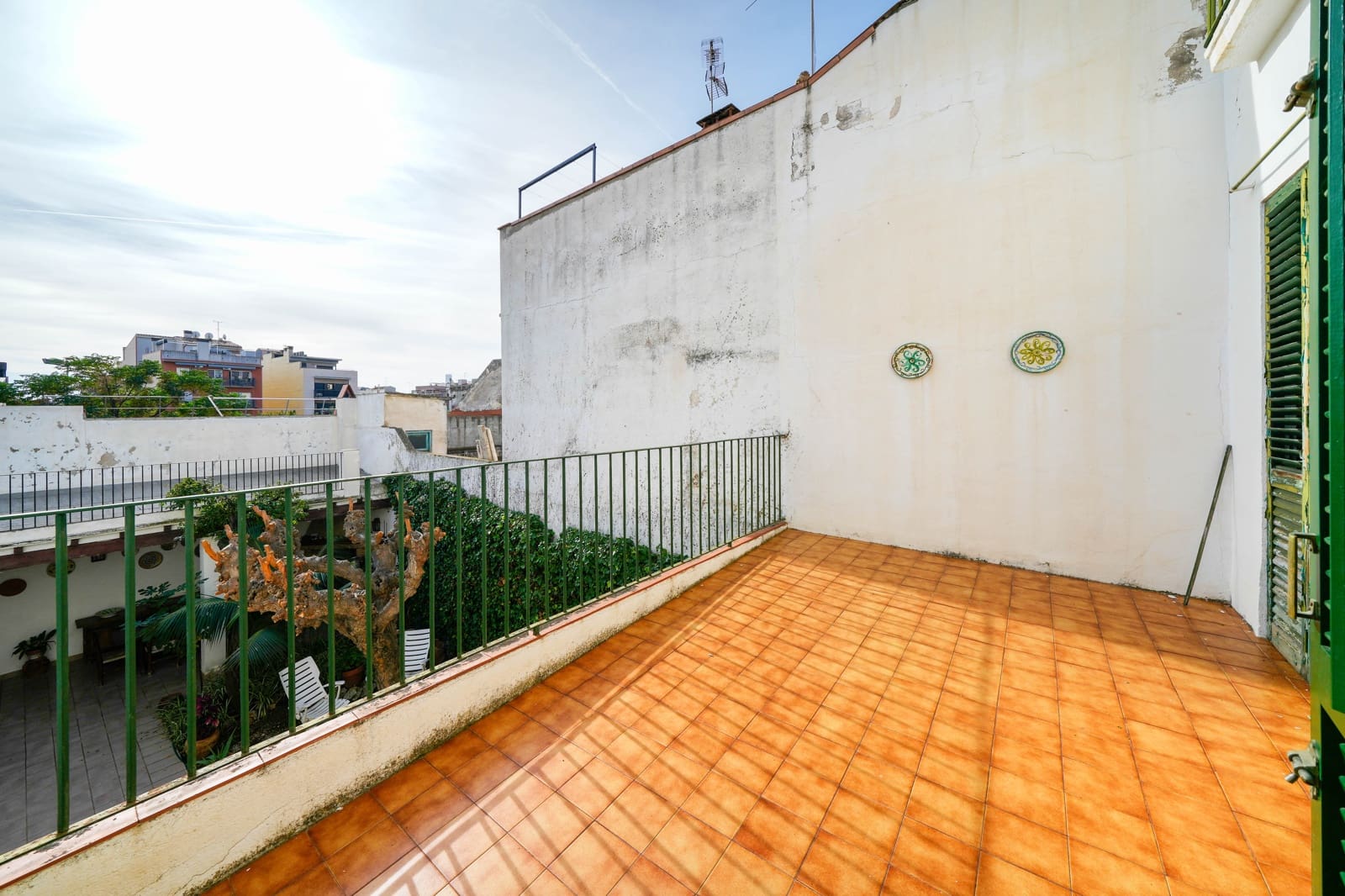 4 makuuhuone Huvila myytävänä paikassa Mataro mukana 
autotalli - 690 000 € (Ref: 9386464)