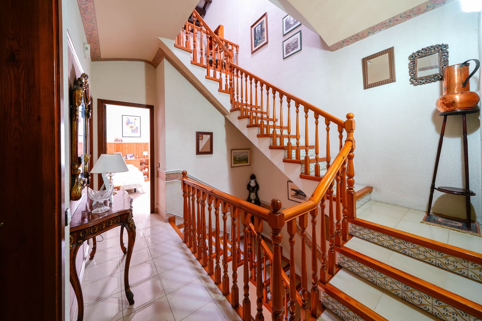 4 makuuhuone Huvila myytävänä paikassa Mataro mukana 
autotalli - 690 000 € (Ref: 9386464)