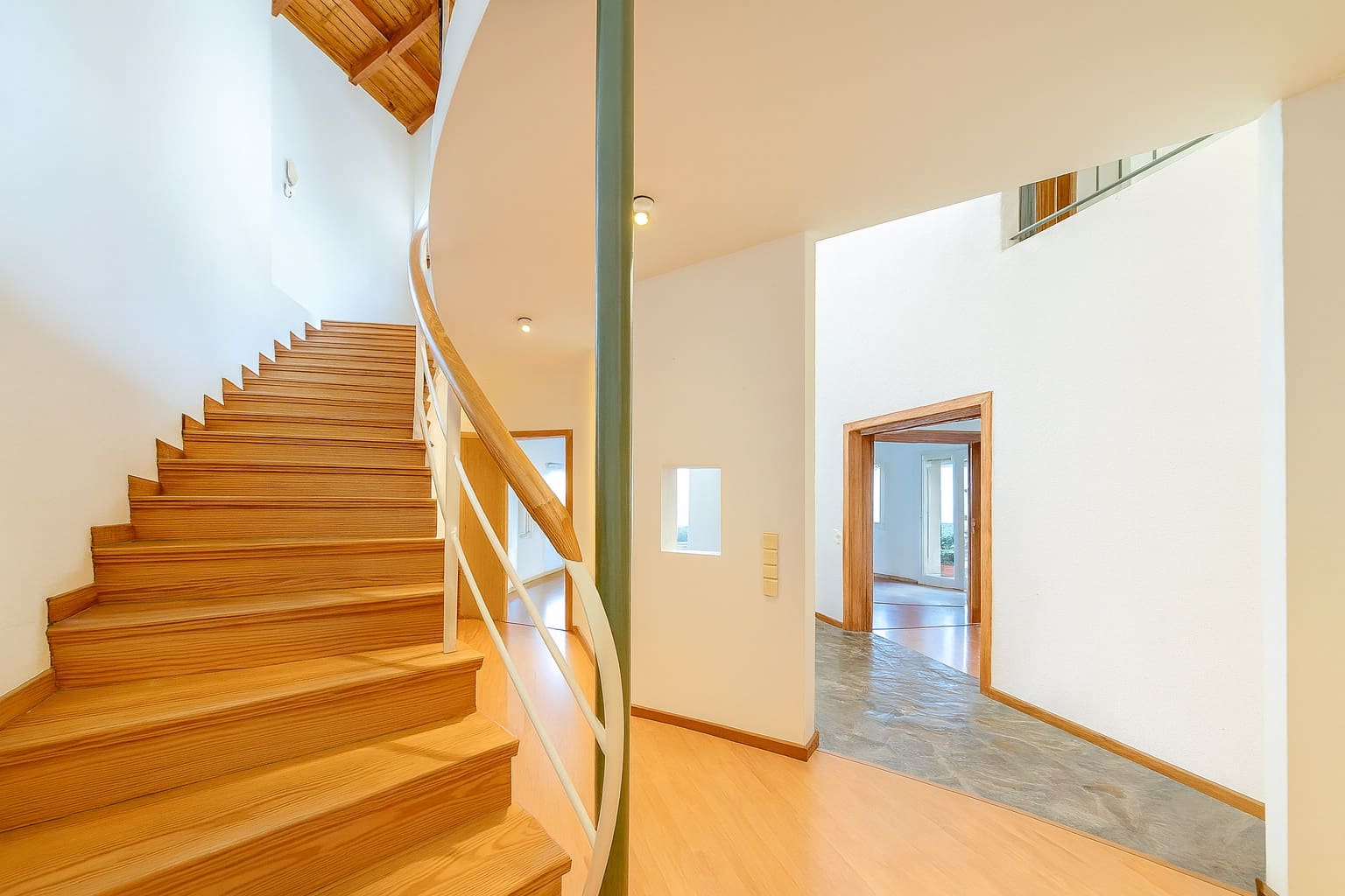 5 soverom Villa til salgs i Cabrils med svømmebasseng garasje - € 710 000 (Ref: 9386465)