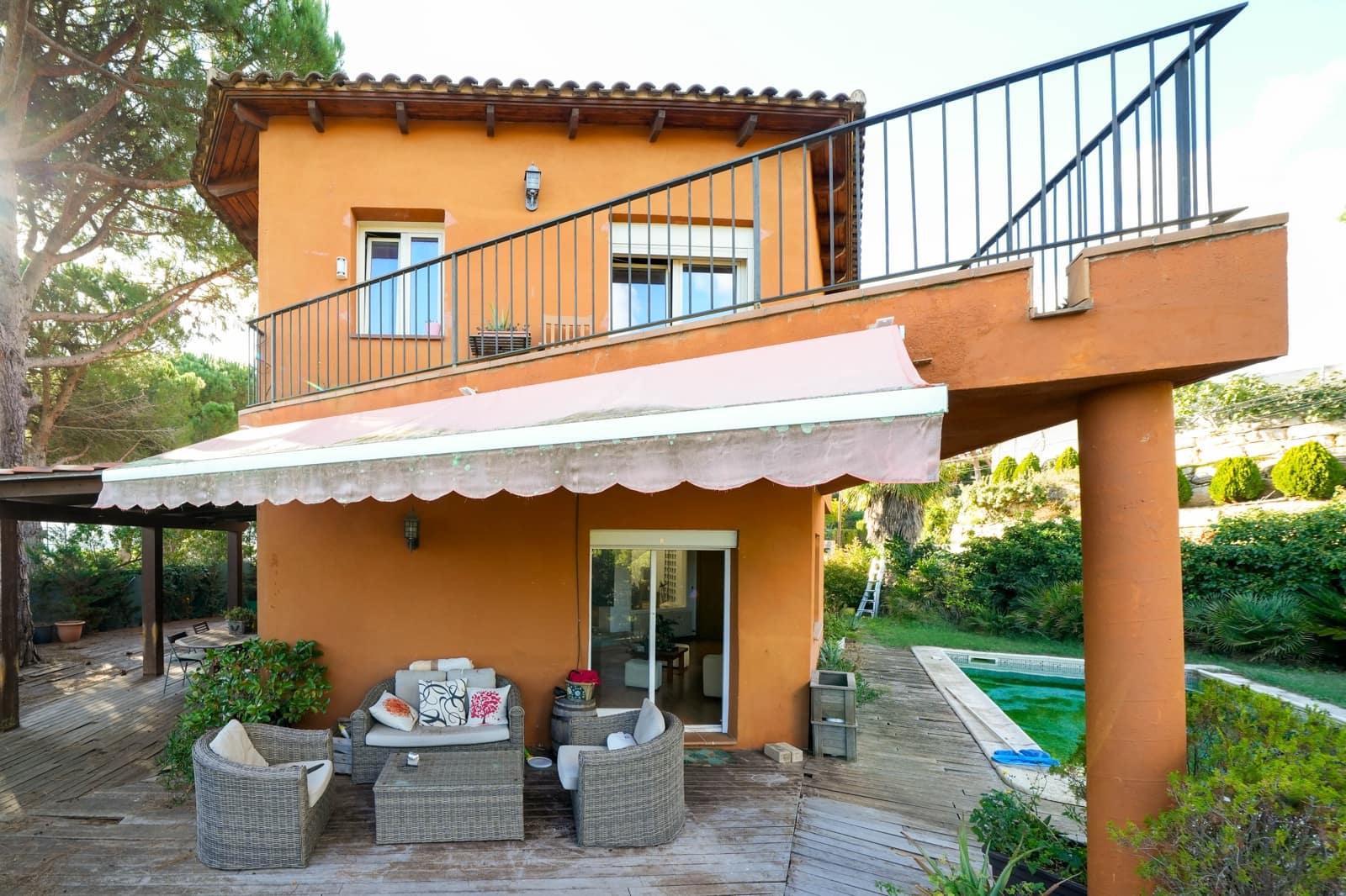 5 soverom Villa til salgs i Cabrils med svømmebasseng garasje - € 710 000 (Ref: 9386465)