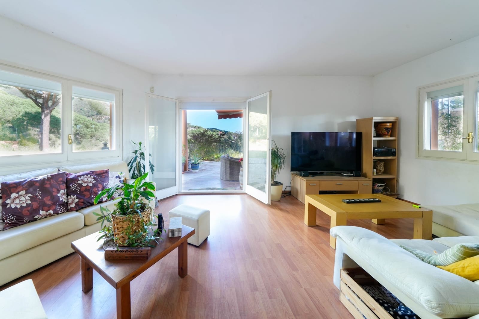 5 soverom Villa til salgs i Cabrils med svømmebasseng garasje - € 710 000 (Ref: 9386465)