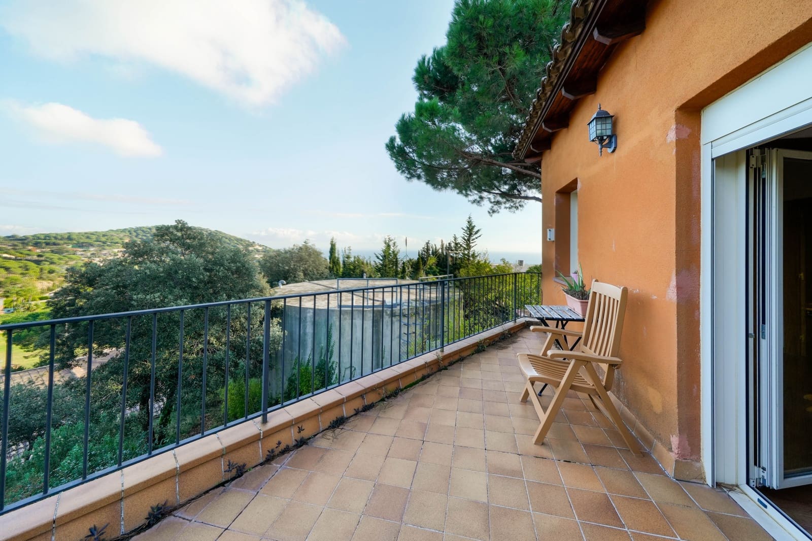 5 soverom Villa til salgs i Cabrils med svømmebasseng garasje - € 710 000 (Ref: 9386465)