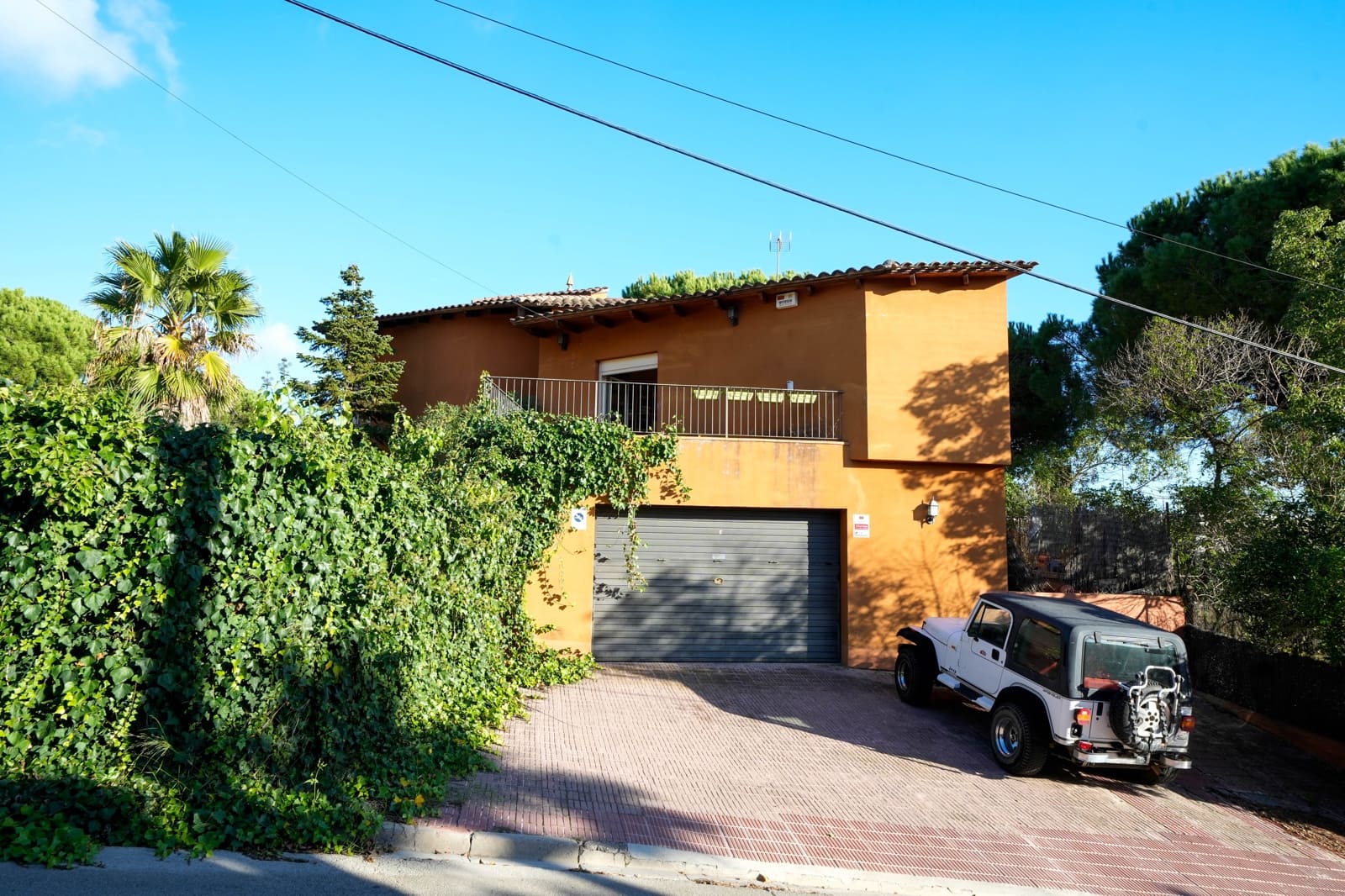 5 soverom Villa til salgs i Cabrils med svømmebasseng garasje - € 710 000 (Ref: 9386465)