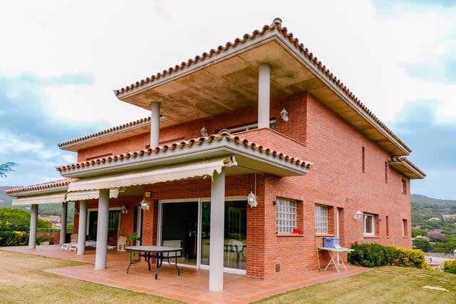 7 chambre Villa/Maison à vendre à Sant Andreu de Llavaneres avec piscine garage - 1 800 000 € (Ref: 9396786)