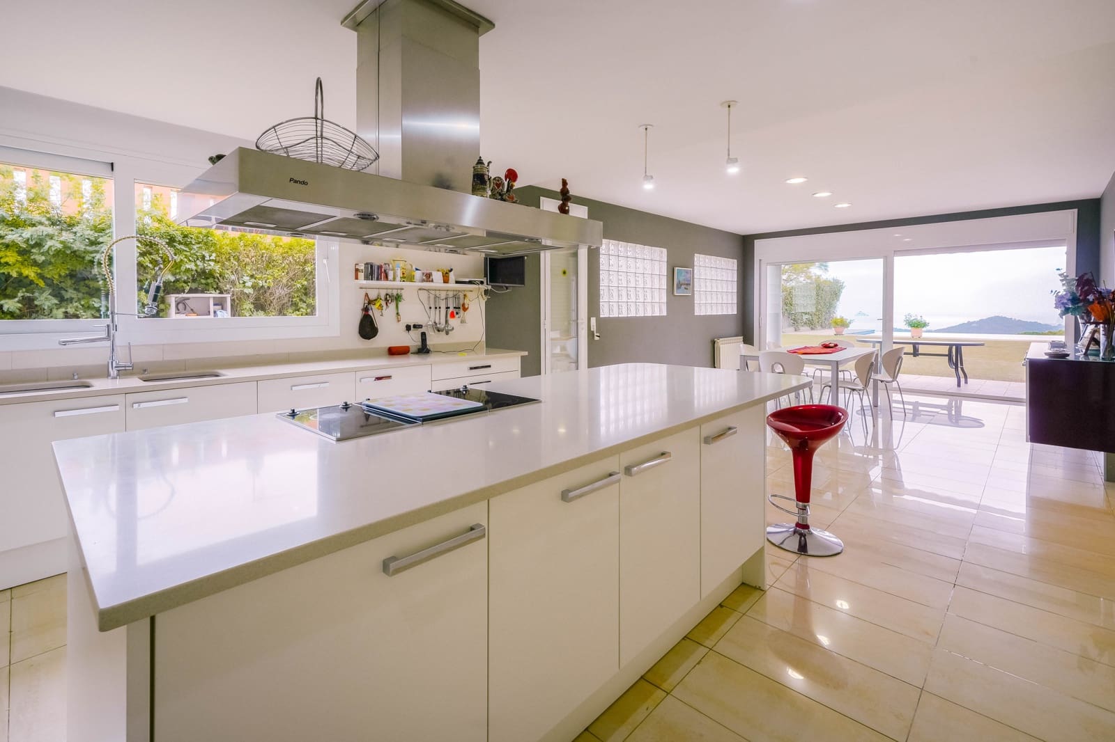 7 chambre Villa/Maison à vendre à Sant Andreu de Llavaneres avec piscine garage - 1 800 000 € (Ref: 9396786)