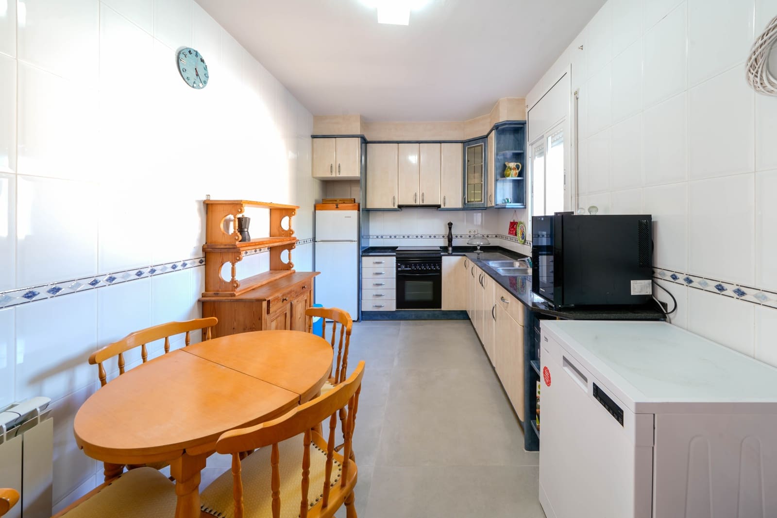 5 soverom Villa til salgs i Dosrius med svømmebasseng garasje - € 485 000 (Ref: 9399649)