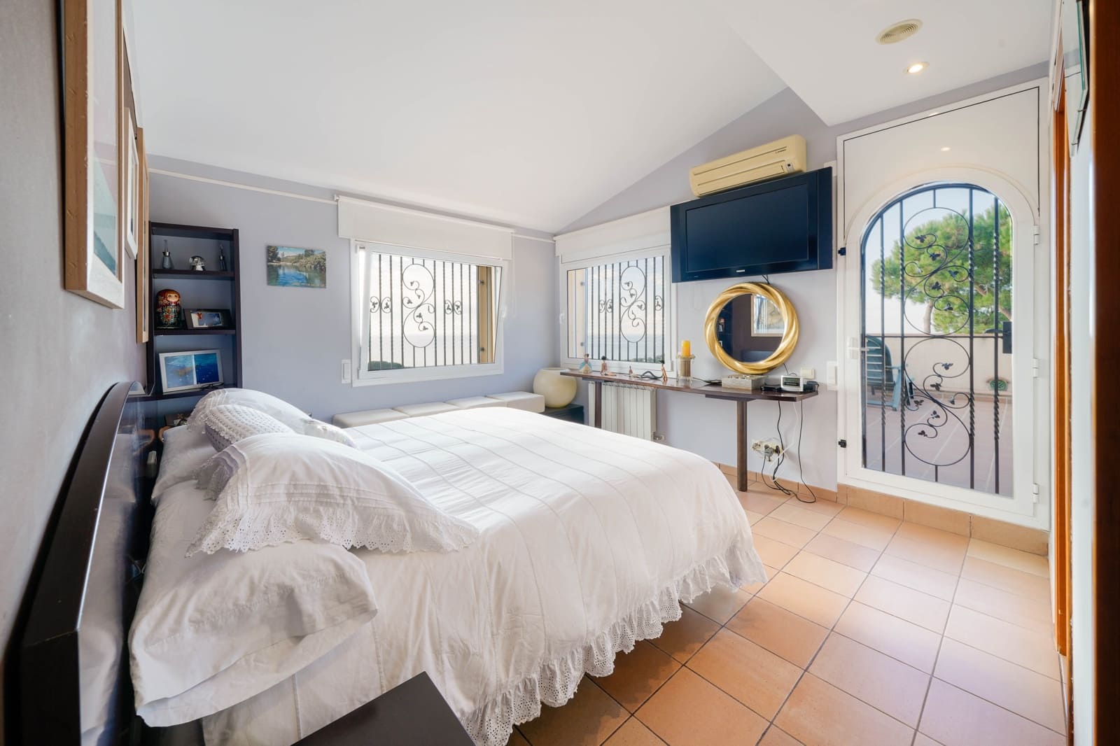 5 chambre Villa/Maison à vendre à Sant Pol de Mar avec piscine - 1 300 000 € (Ref: 9436090)