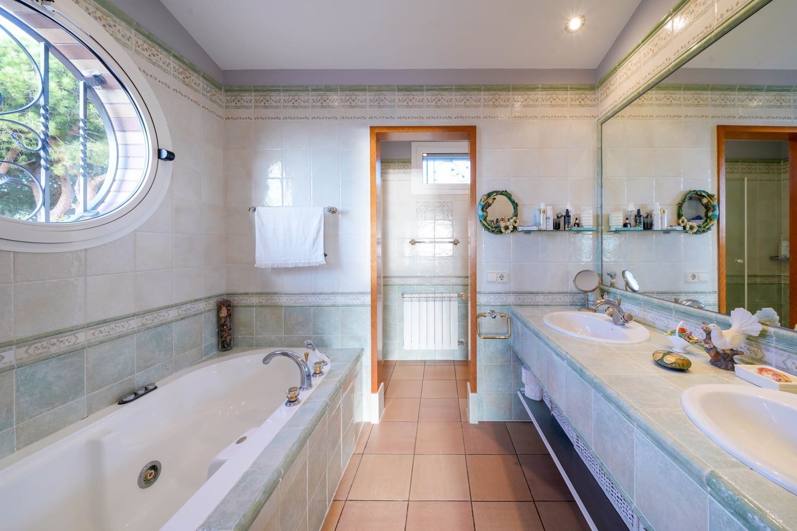 5 chambre Villa/Maison à vendre à Sant Pol de Mar avec piscine - 1 300 000 € (Ref: 9436090)