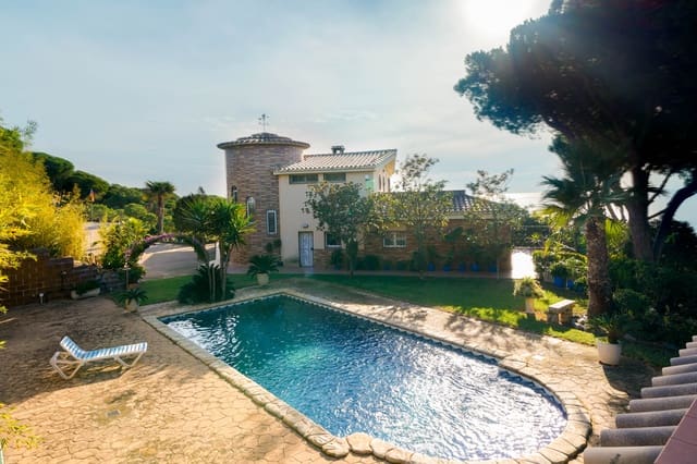 5 quarto Moradia para venda em Sant Pol de Mar com piscina - 1 300 000 € (Ref: 9436090)