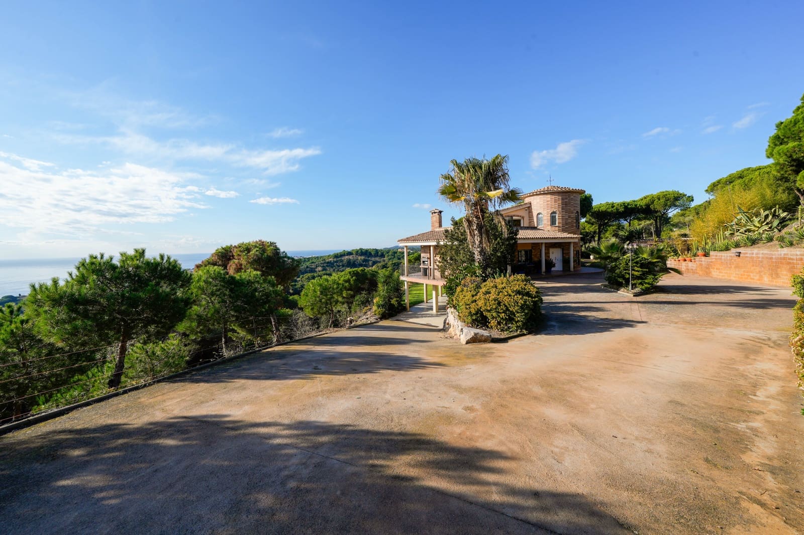 5 chambre Villa/Maison à vendre à Sant Pol de Mar avec piscine - 1 300 000 € (Ref: 9436090)