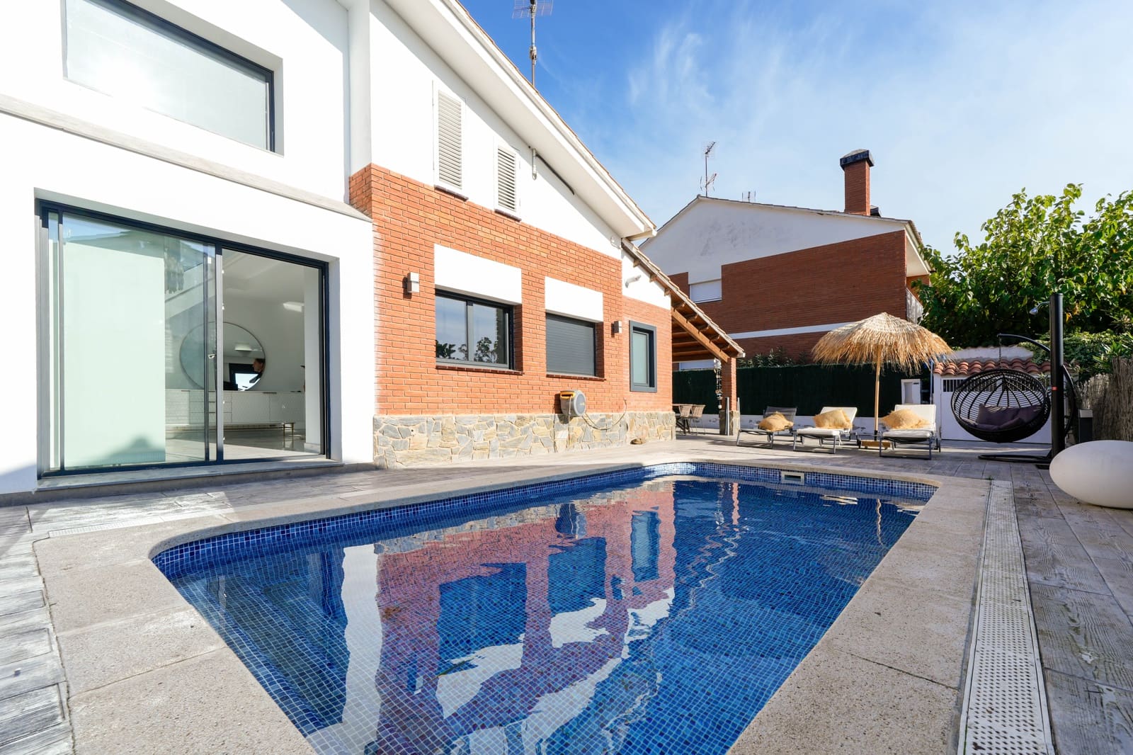 5 sypialnia Willa na sprzedaż w Canet de Mar z basenem garażem - 890 000 € (Ref: 9436091)