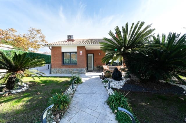 5 sypialnia Willa na sprzedaż w Canet de Mar z basenem garażem - 890 000 € (Ref: 9436091)