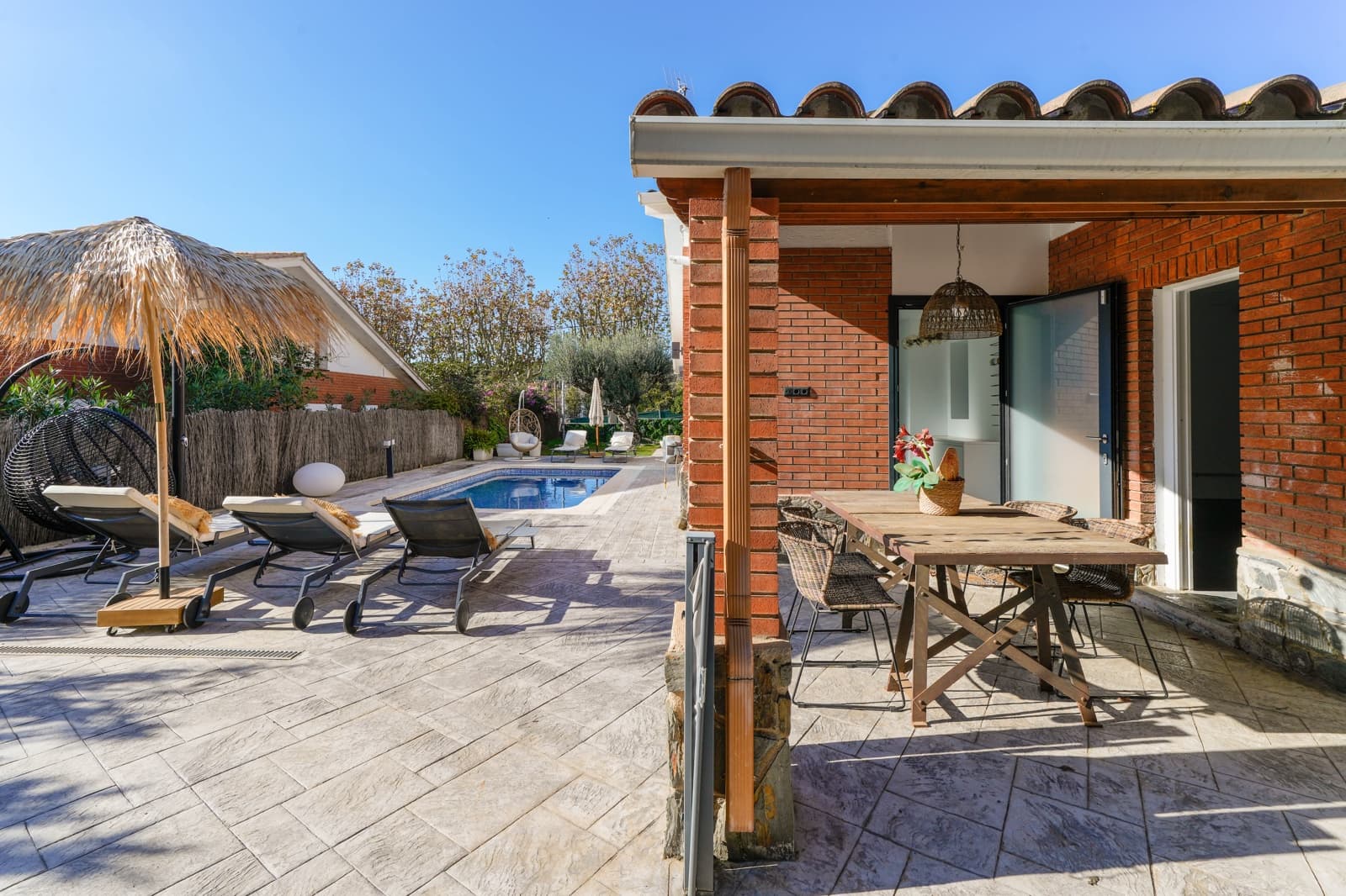 5 sypialnia Willa na sprzedaż w Canet de Mar z basenem garażem - 890 000 € (Ref: 9436091)